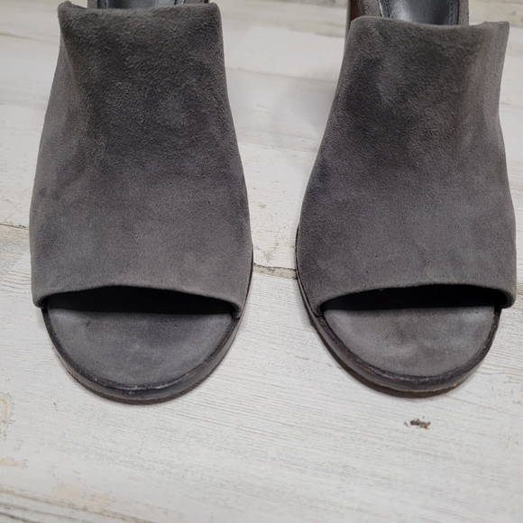 COACH LUCILLE SUEDE OPEN TOE BLOCK HEELS, SIZE 8.5 - Picture 3 of 9